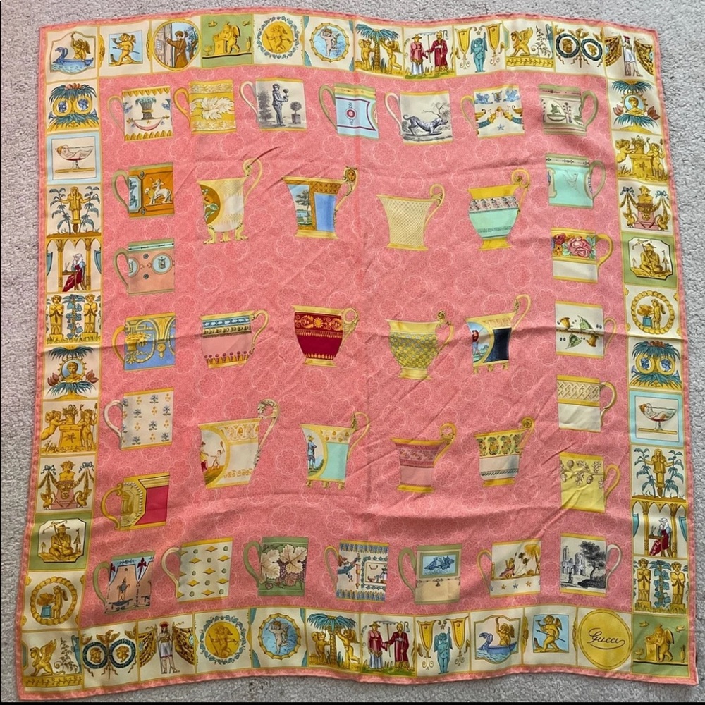 vintage gucci scarf